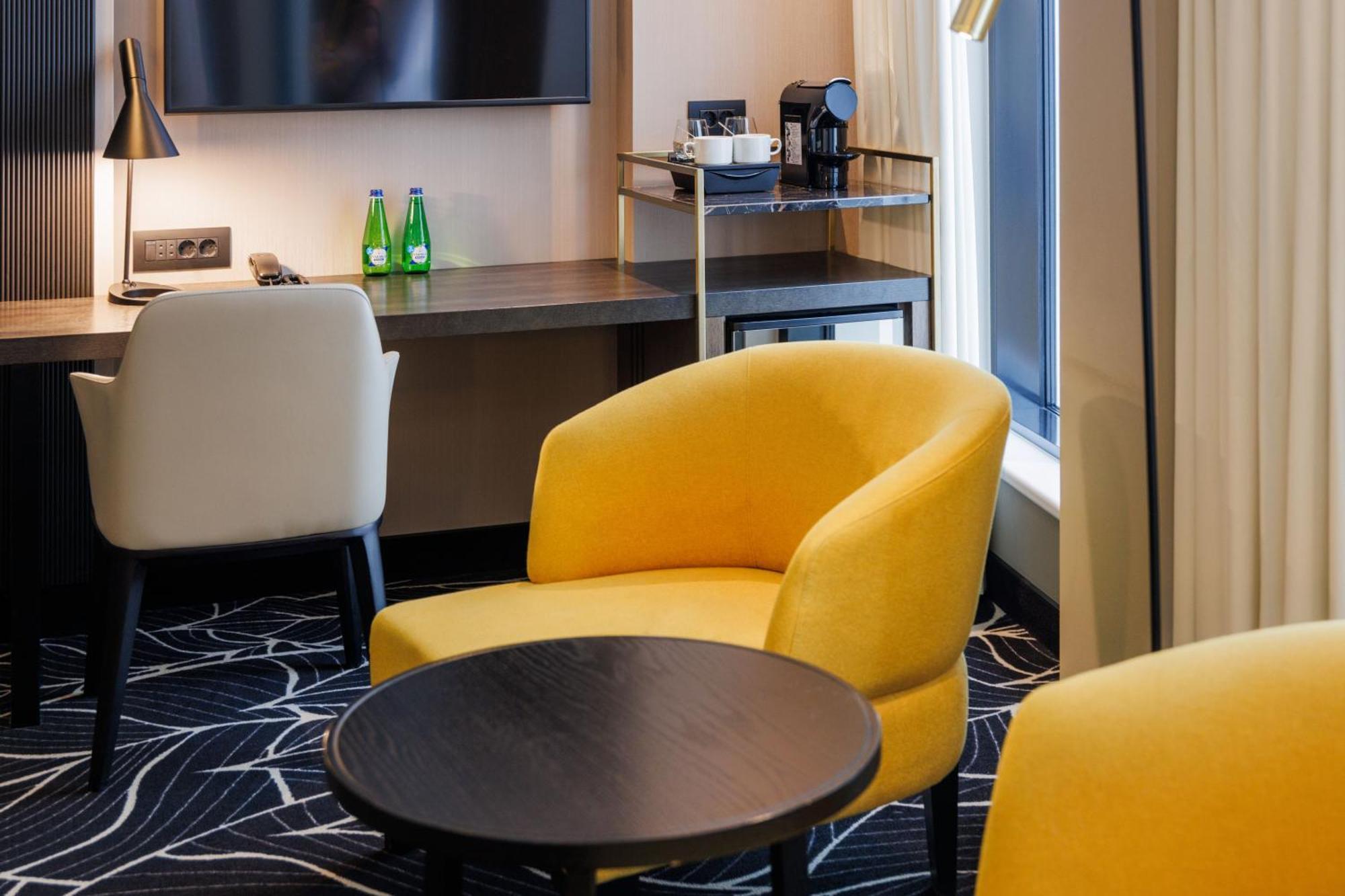 Movenpick Hotel Tallin Exterior foto