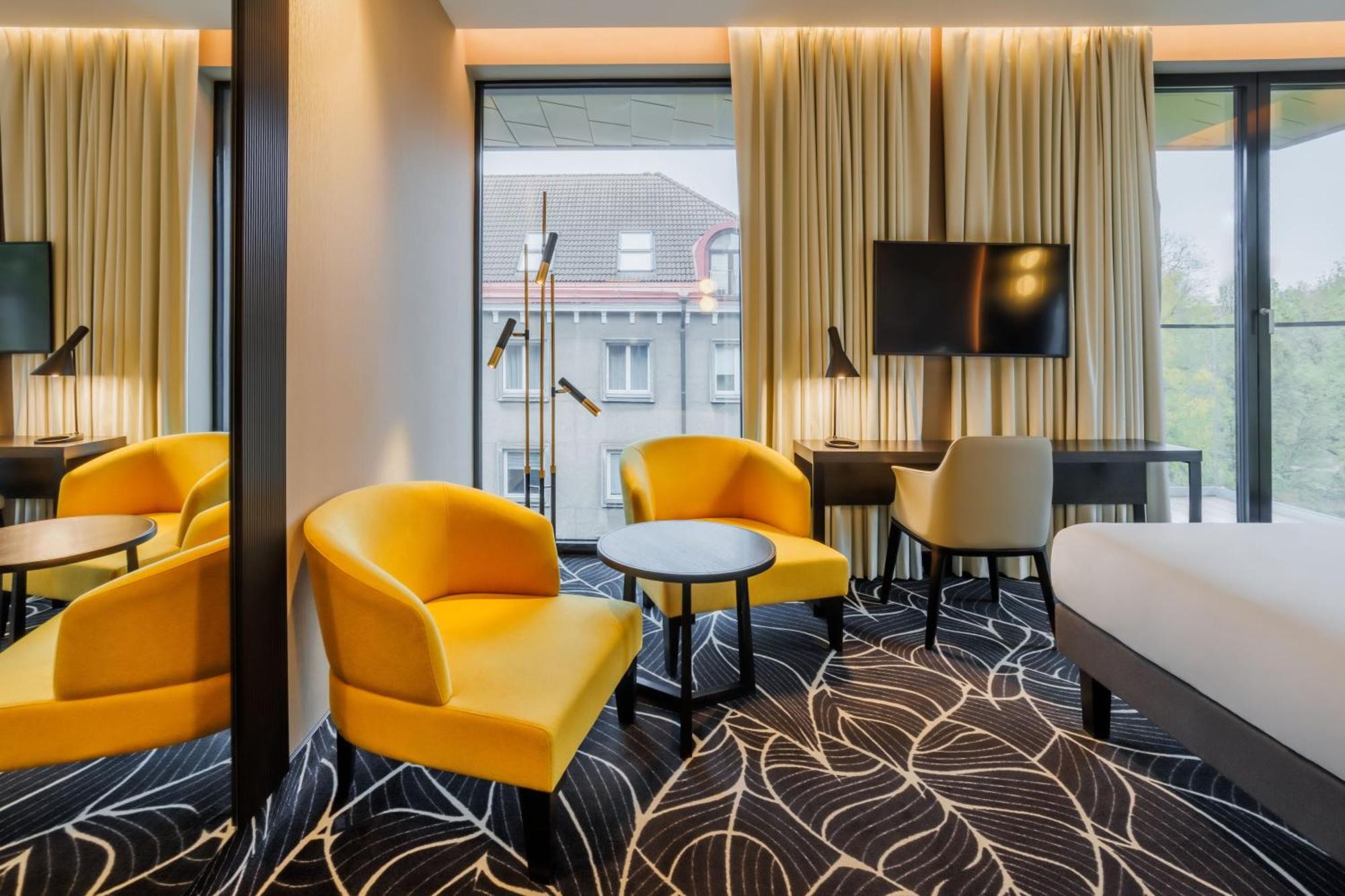 Movenpick Hotel Tallin Exterior foto