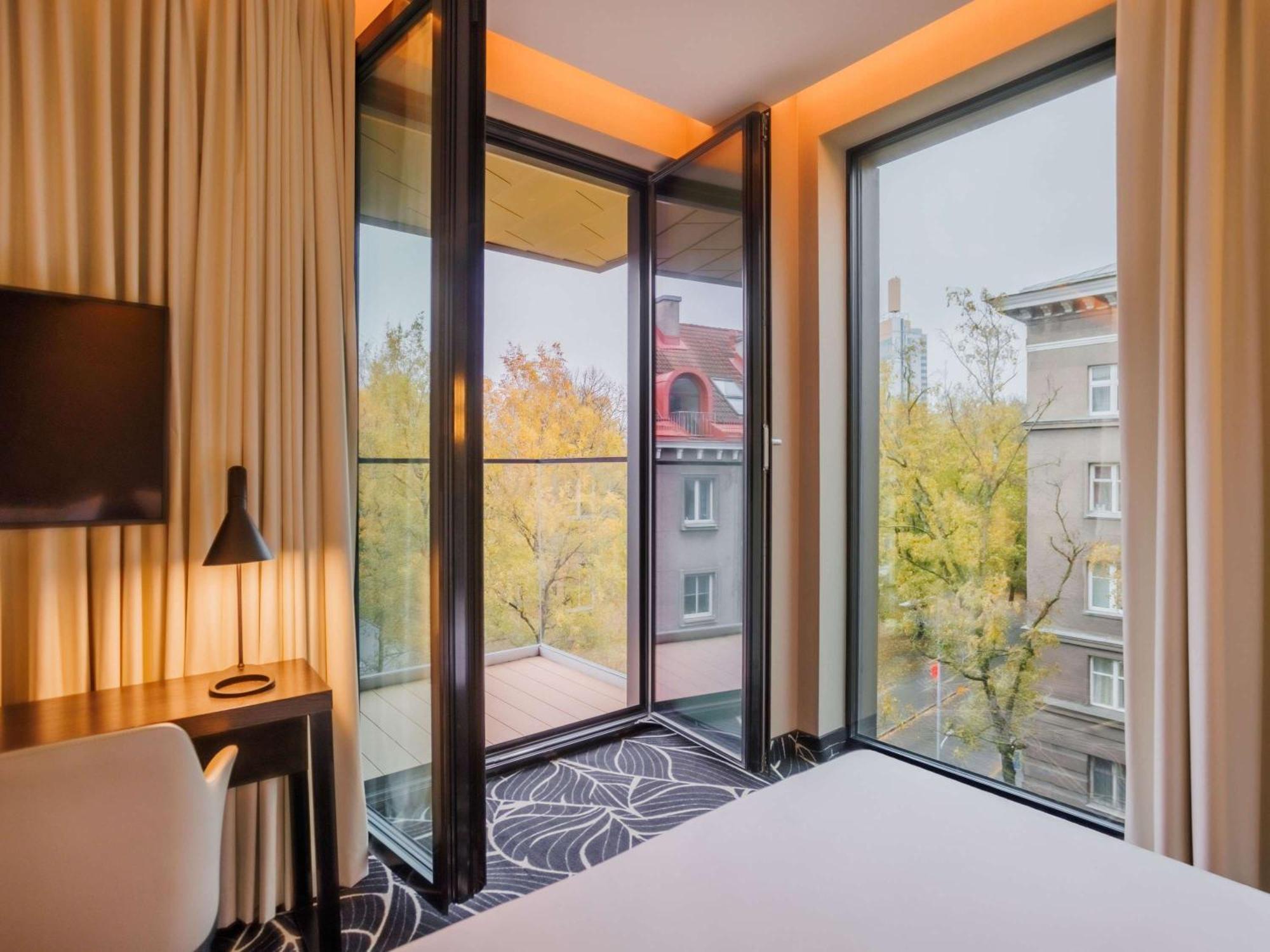 Movenpick Hotel Tallin Exterior foto